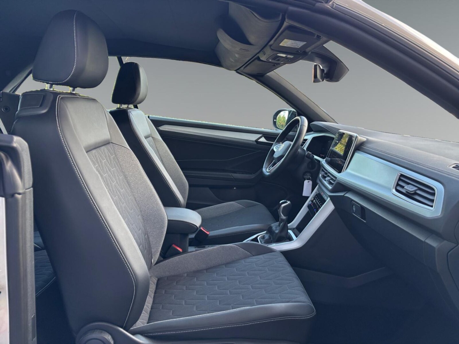 Volkswagen T-Roc Cabriolet – Bild 12