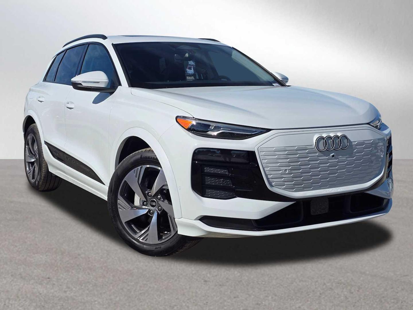 2025 Audi Q6 e-tron Premium quattro's photo