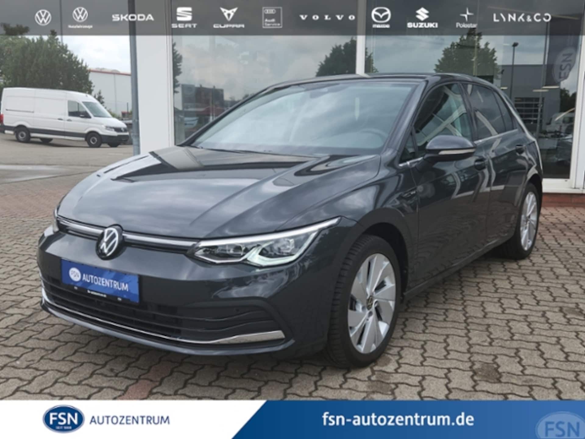 Volkswagen Golf Style