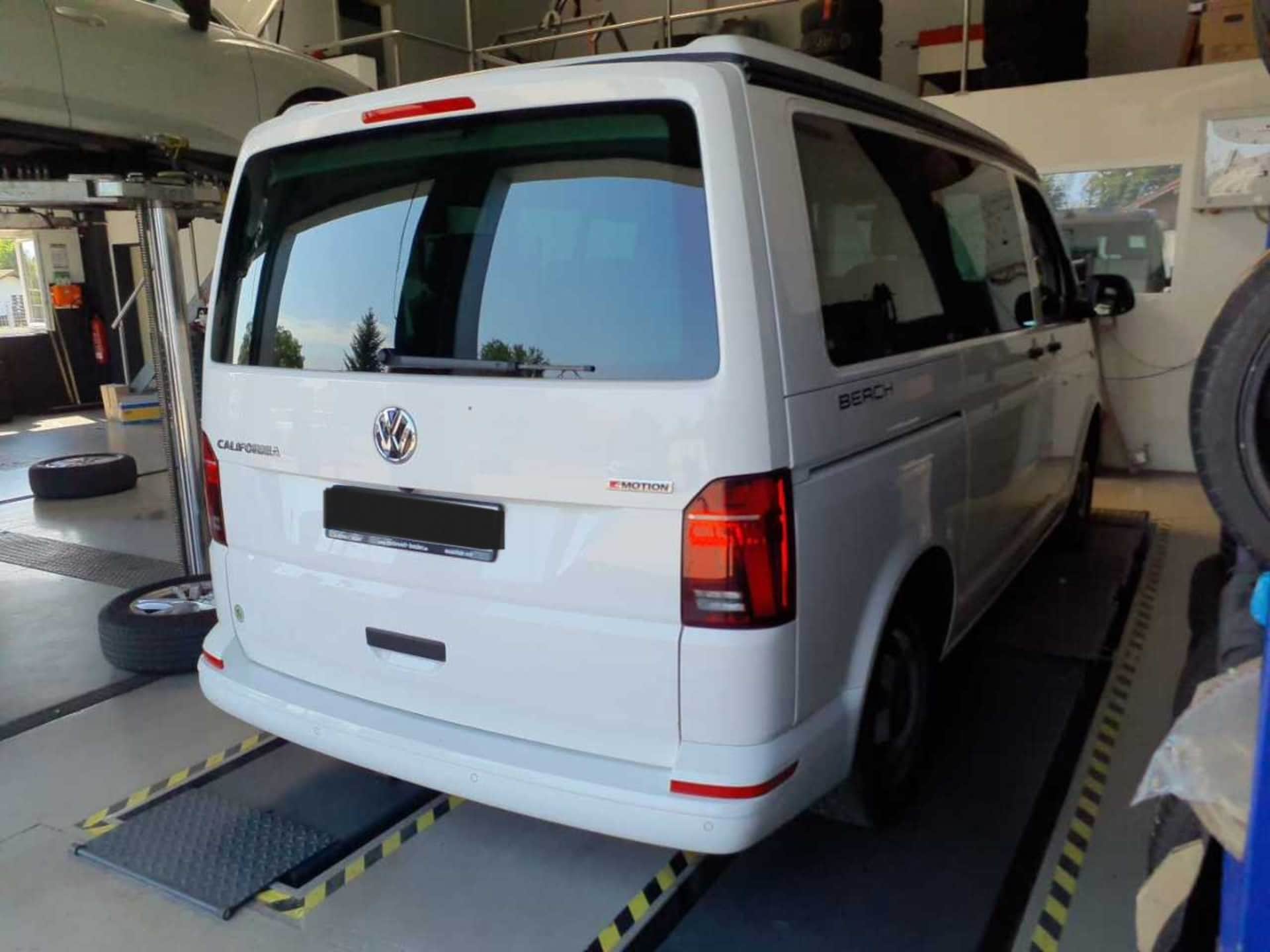 Volkswagen T6.1 California Beach