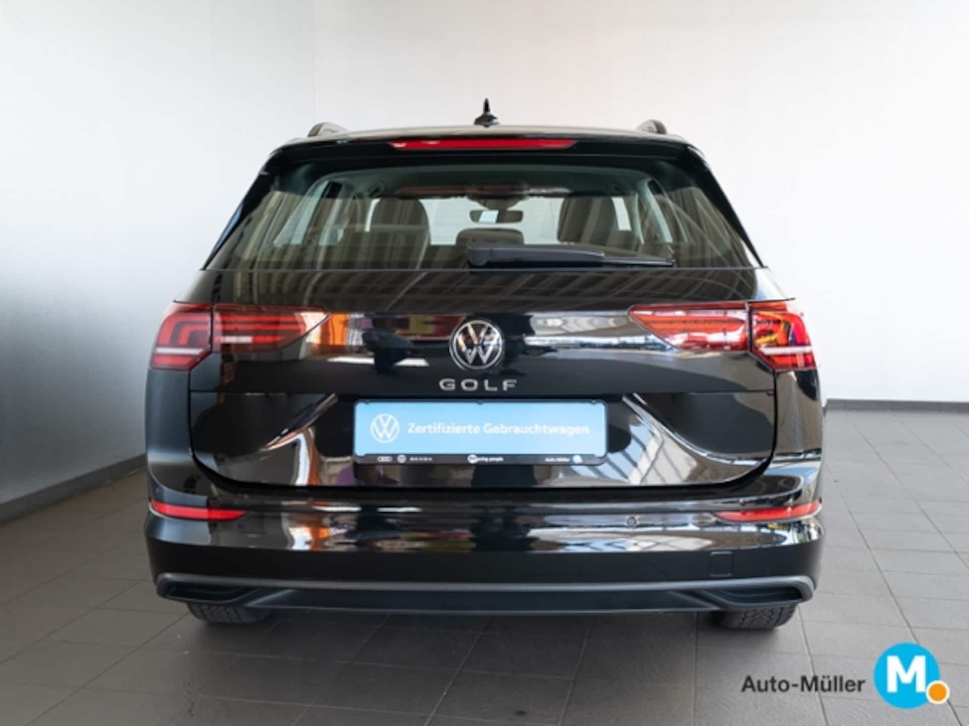 Volkswagen Golf Variant Life