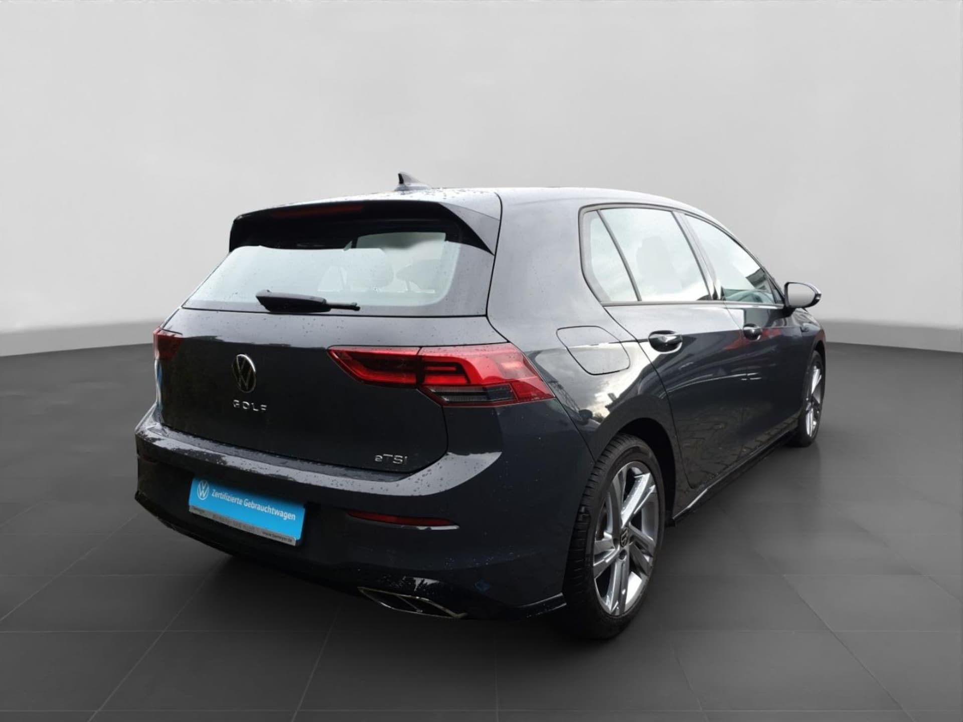 Volkswagen Golf R-Line