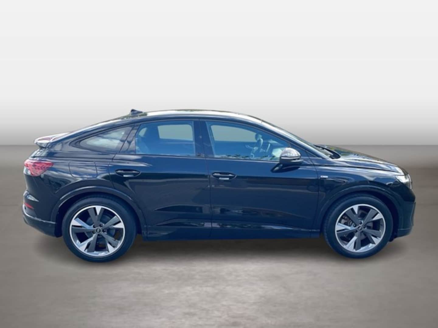 Bild über Audi Q4 Sportback e-tron 50 e-tron quattro - für weitere Informationen kontaktieren Sie den Audi Partner
