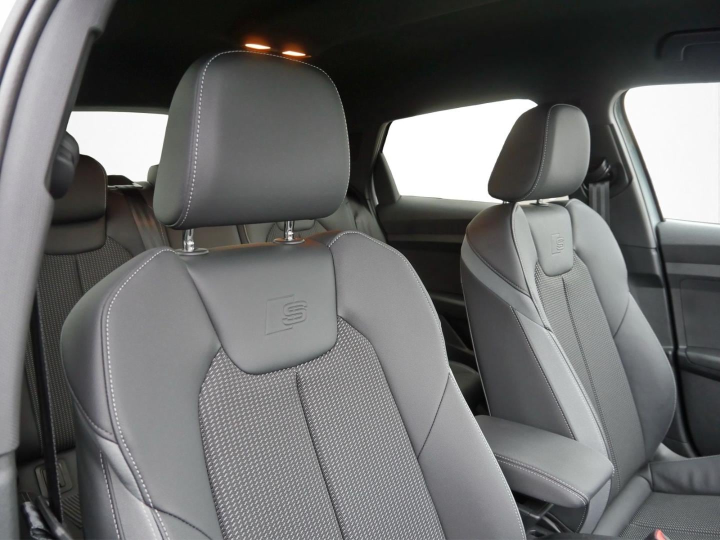 Bild über Audi A1 Sportback advanced 30 TFSI S tronic - für weitere Informationen kontaktieren Sie den Audi Partner