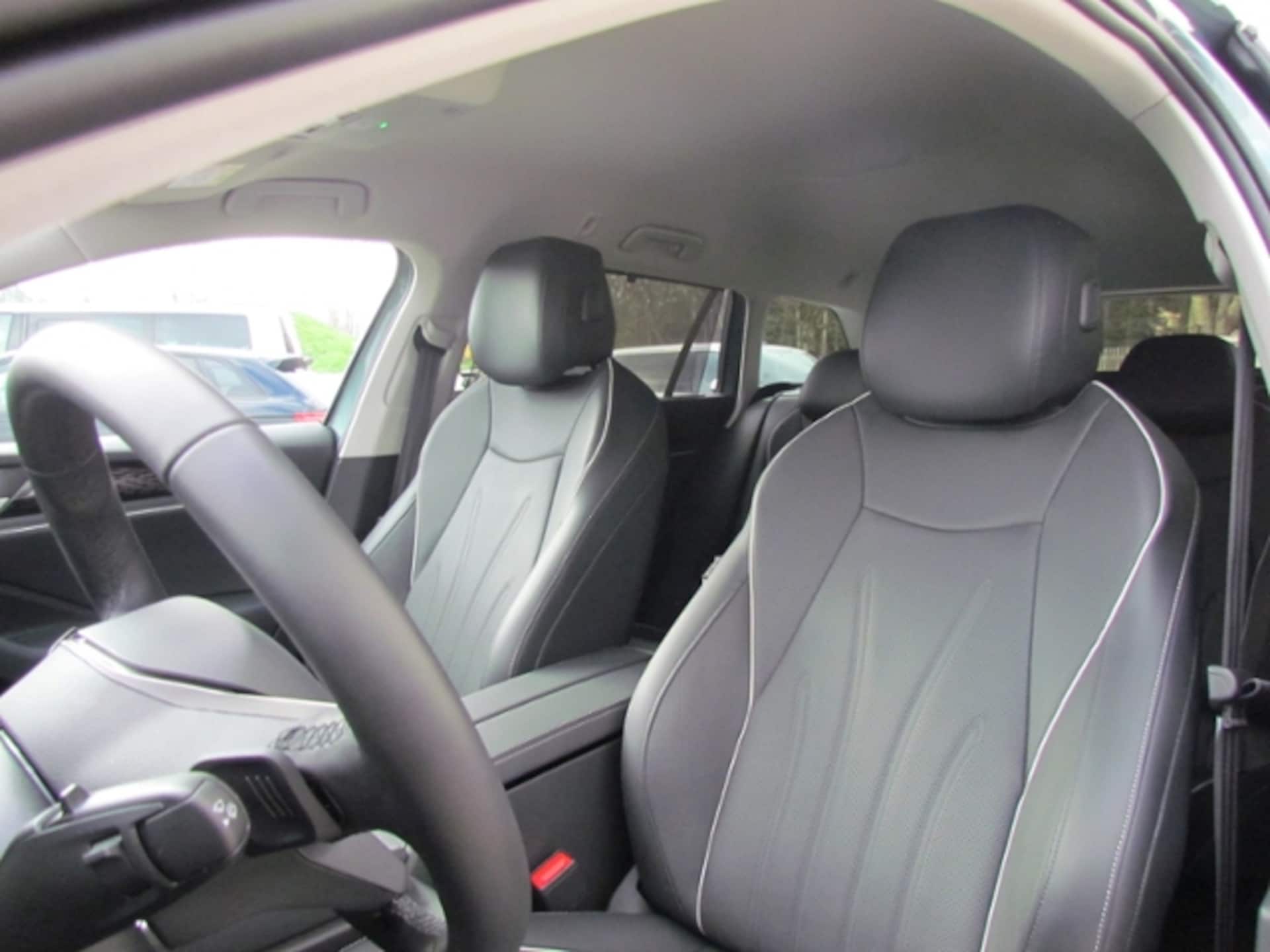 Volkswagen Passat Elegance