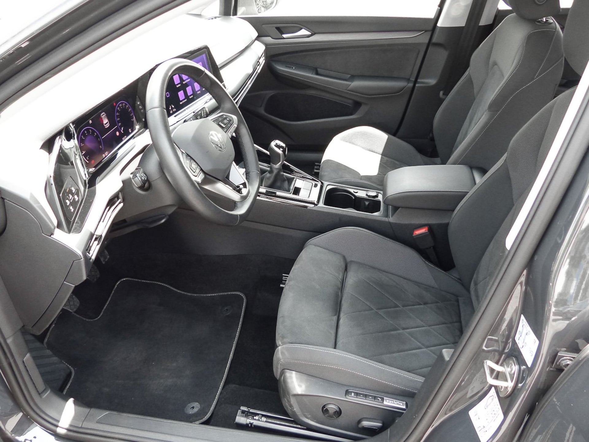 Volkswagen Golf Style
