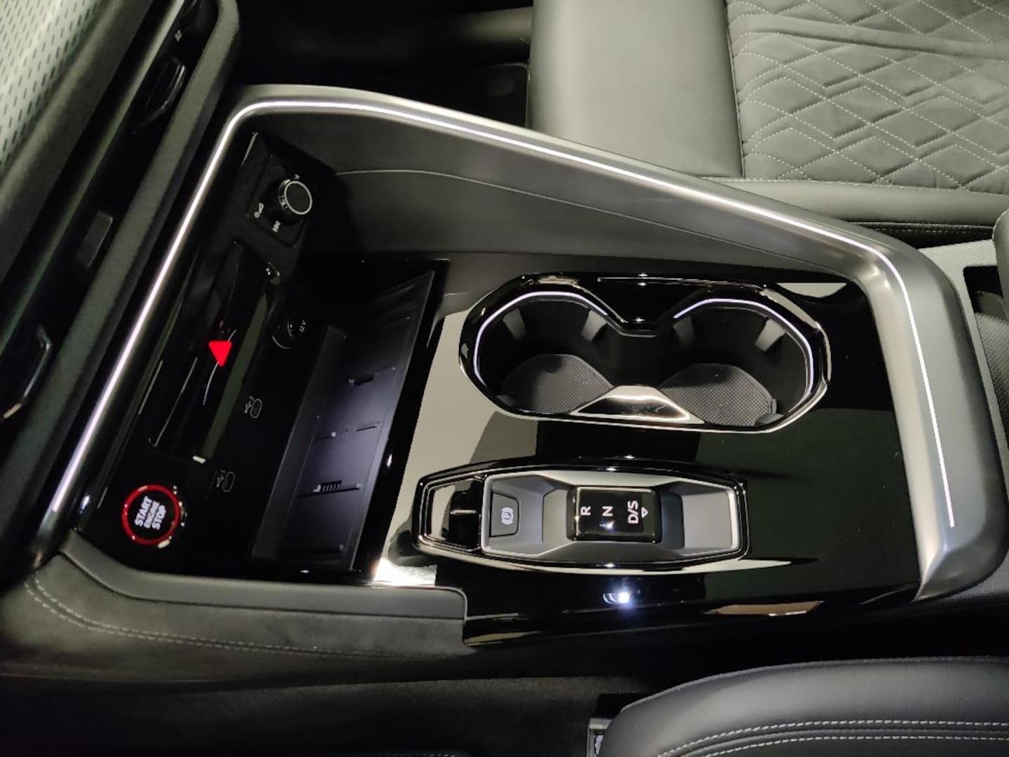 Bild über Audi Q5 SUV TFSI quattro 150 kW S tronic - für weitere Informationen kontaktieren Sie den Audi Partner
