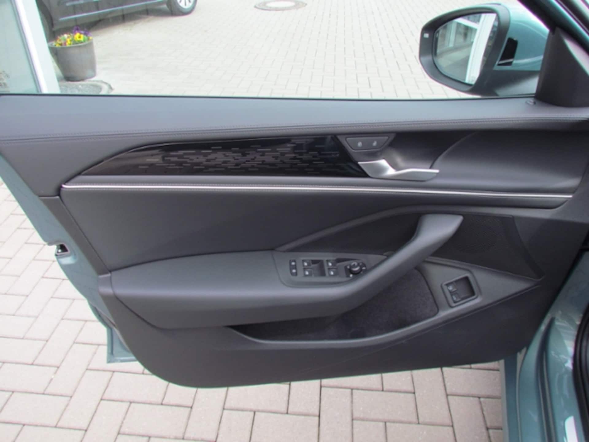 Volkswagen Passat Elegance