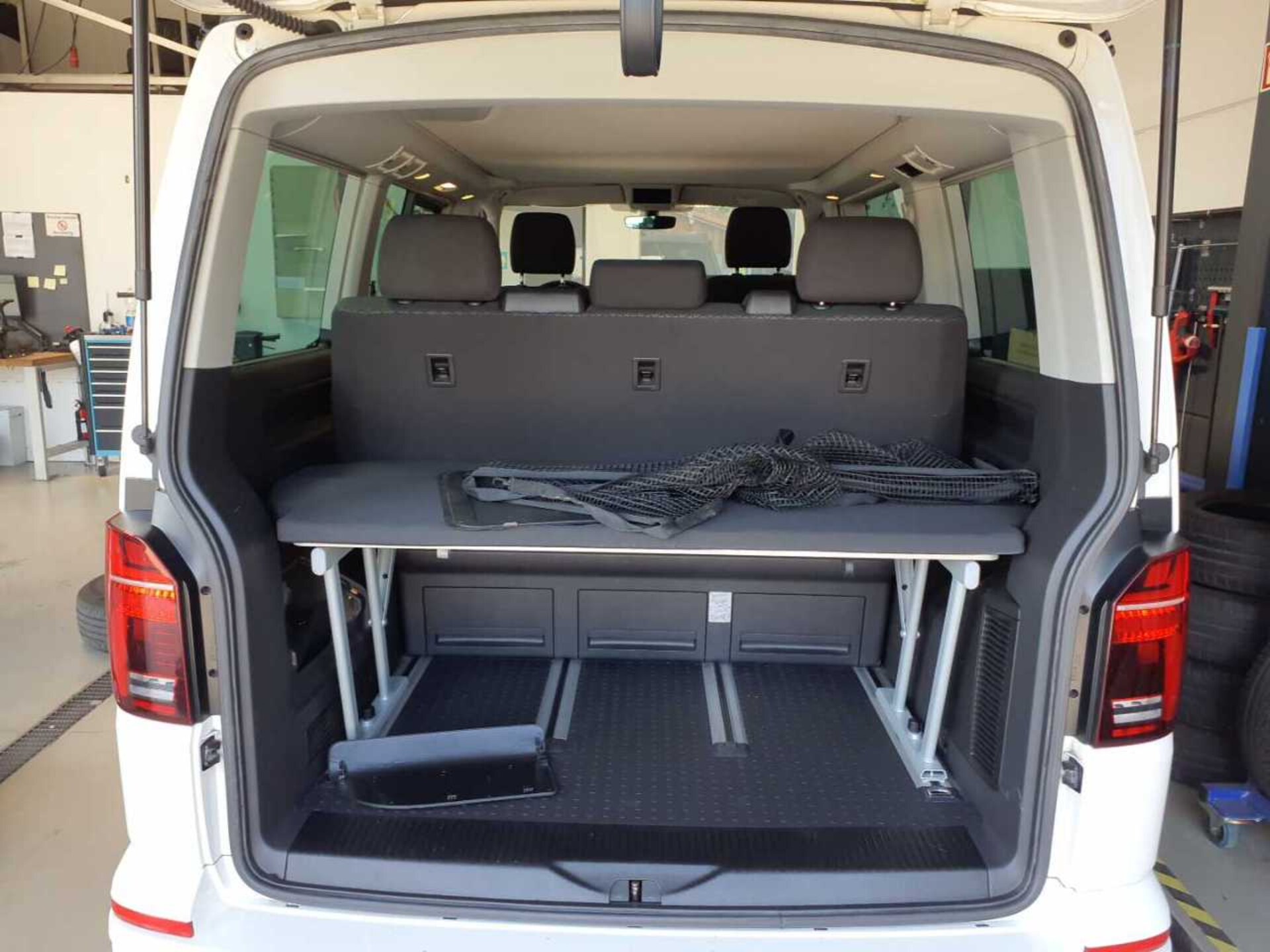 Volkswagen T6.1 California Beach