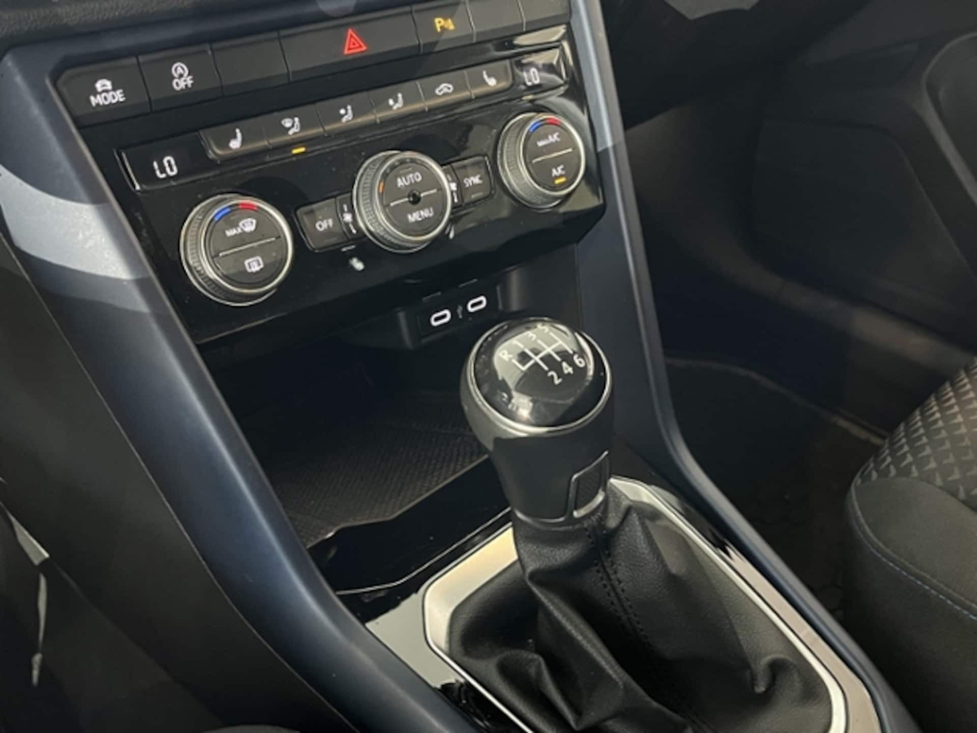 Volkswagen T-Roc United