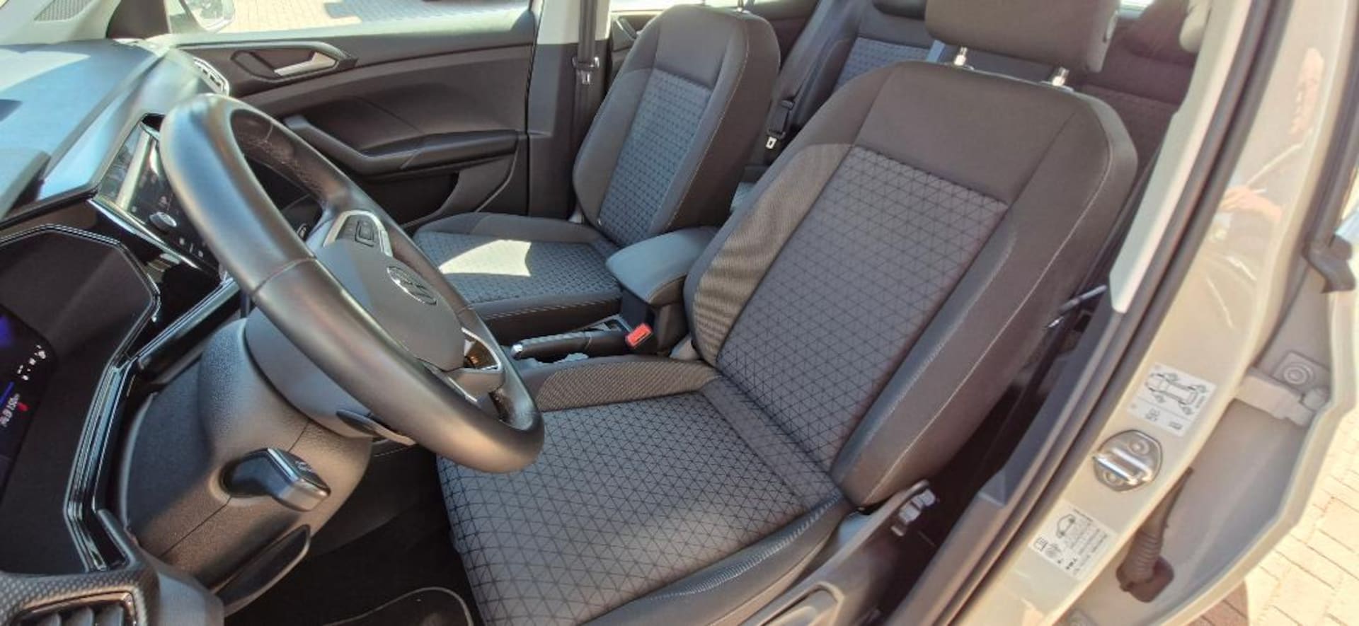 Volkswagen T-Cross Life