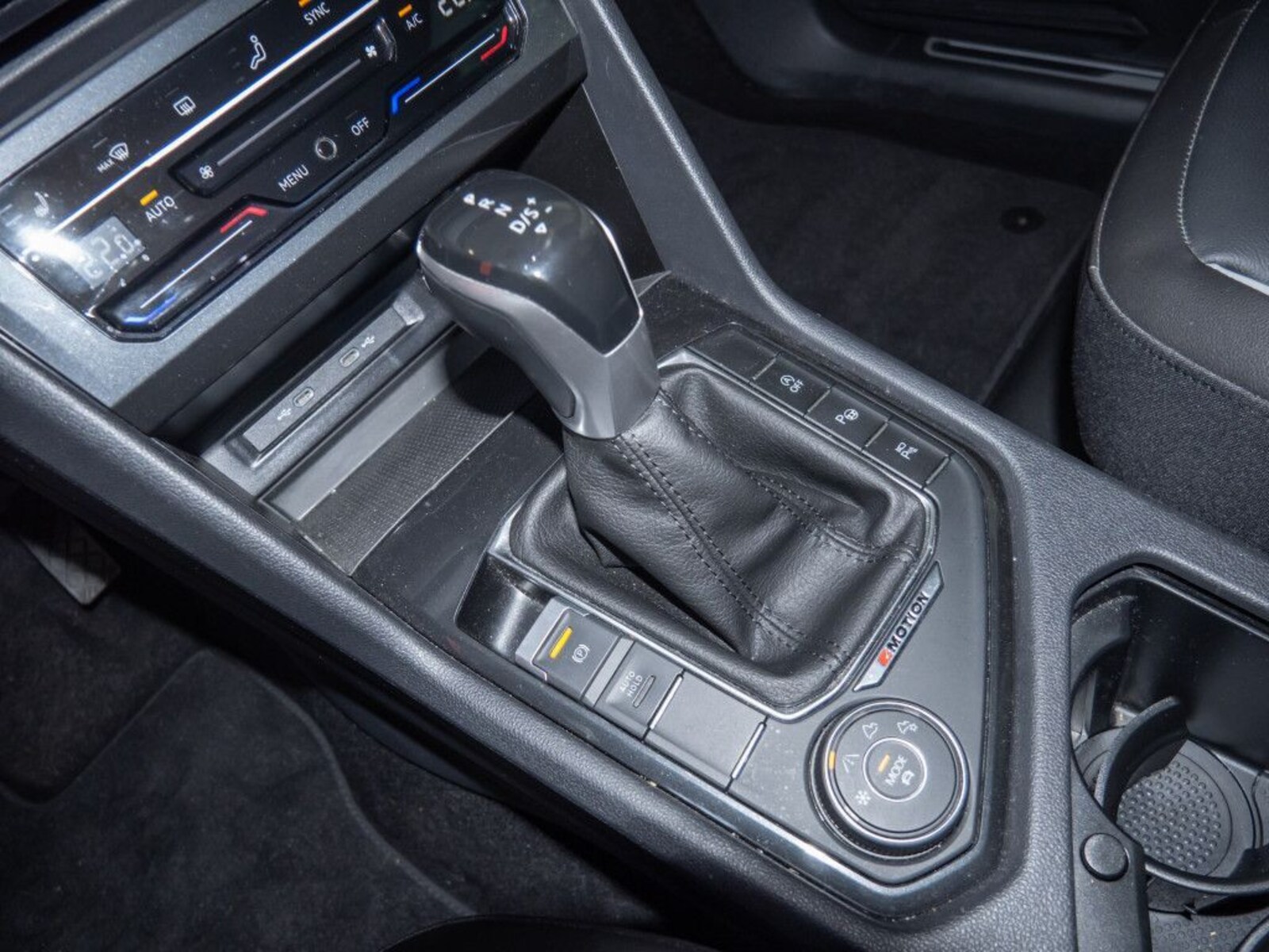 Volkswagen Tiguan – Bild 13