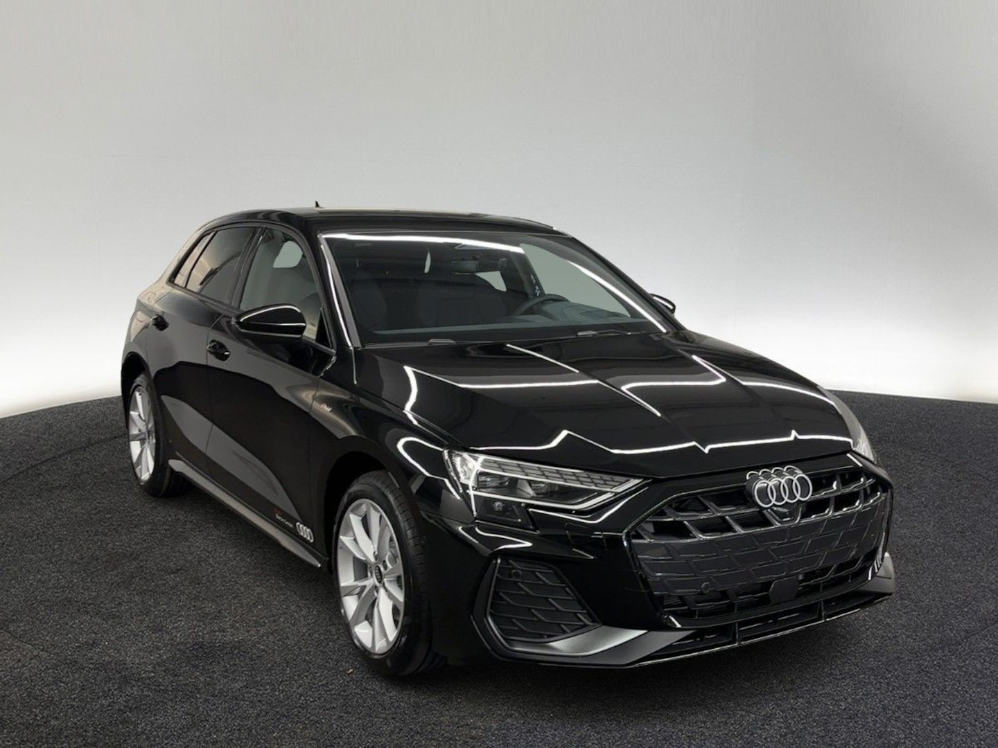 Bild über Audi A3 Sportback TFSI e TFSI e 150 kW S tronic - für weitere Informationen kontaktieren Sie den Audi Partner