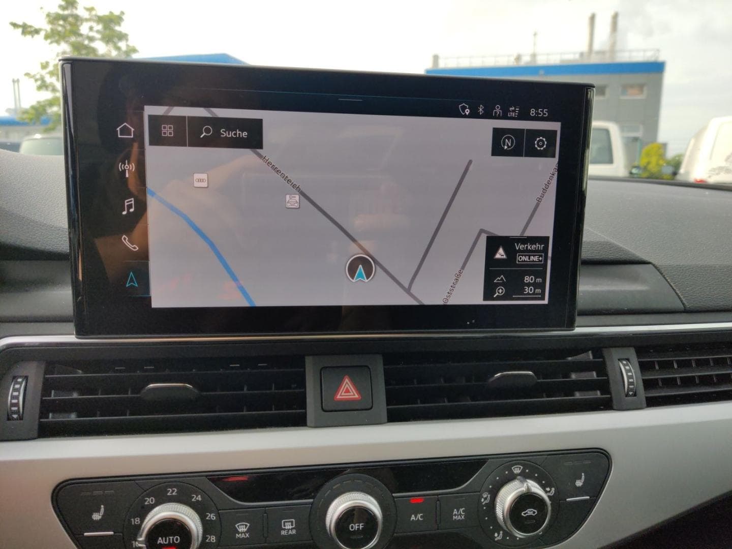 Bild über Audi A4 Avant S line 35 TFSI S tronic - für weitere Informationen kontaktieren Sie den Audi Partner
