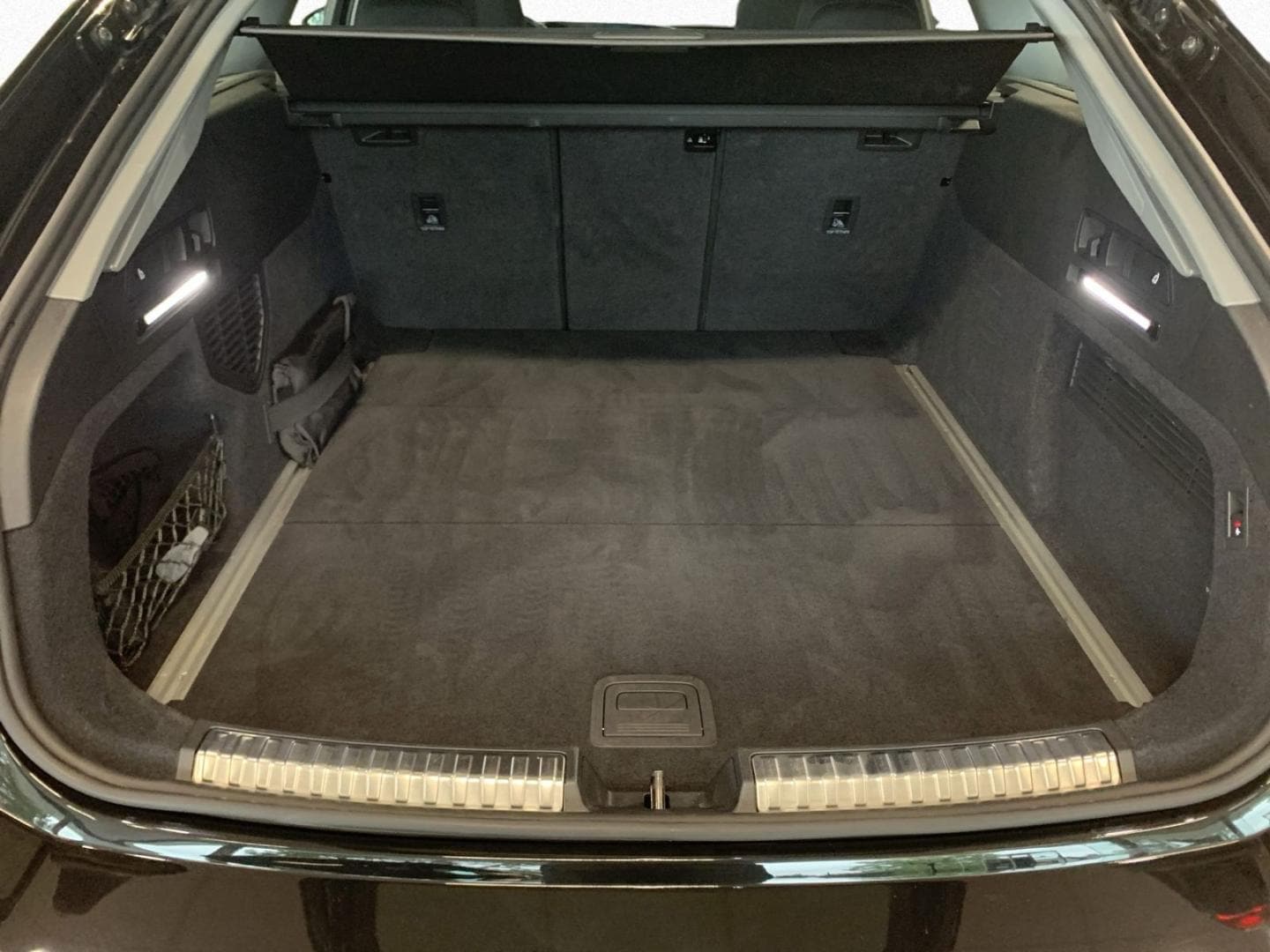 Bild über Audi A6 Avant TDI quattro 150 kW S tronic - für weitere Informationen kontaktieren Sie den Audi Partner
