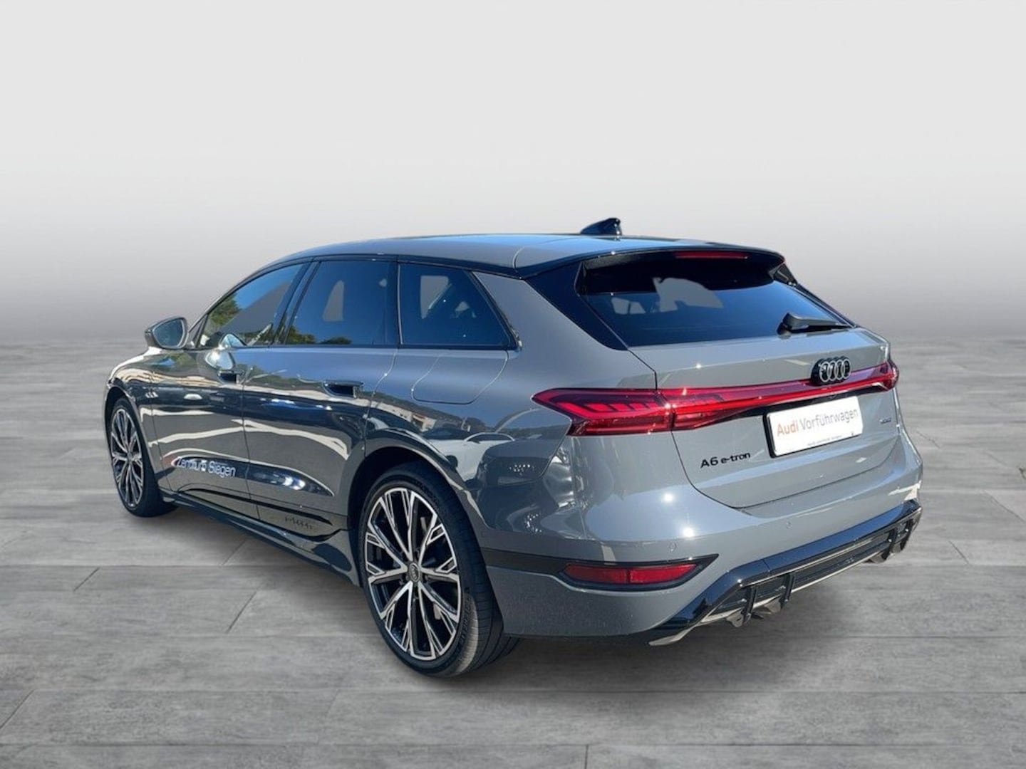 Bild über Audi A6 Avant e-tron S line business e-tron quattro 315 kW - für weitere Informationen kontaktieren Sie den Audi Partner