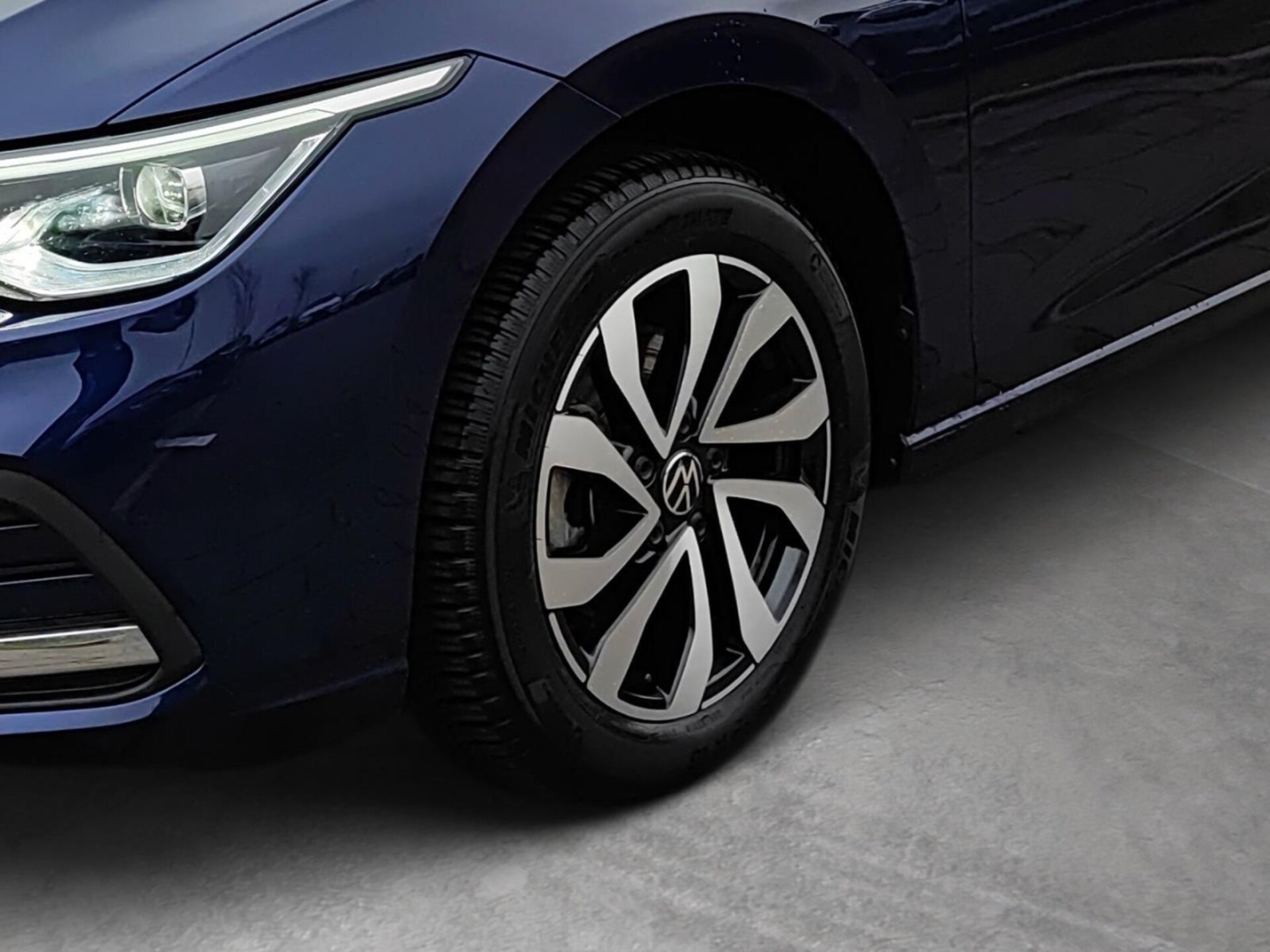 Volkswagen Golf Active