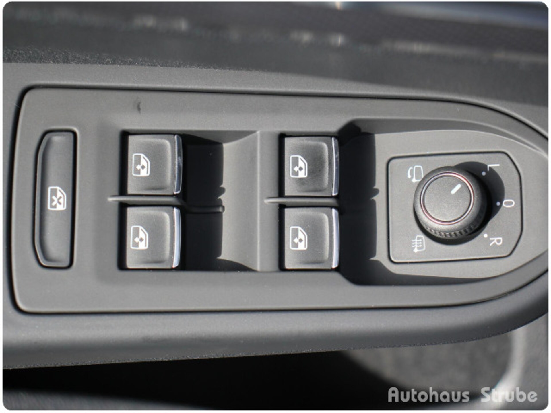 Volkswagen Golf Active