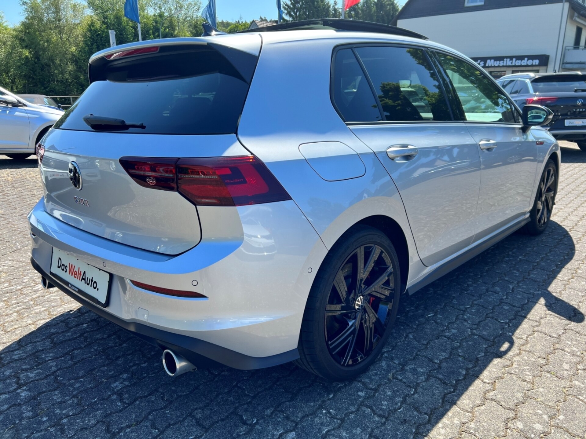 Volkswagen Golf GTI