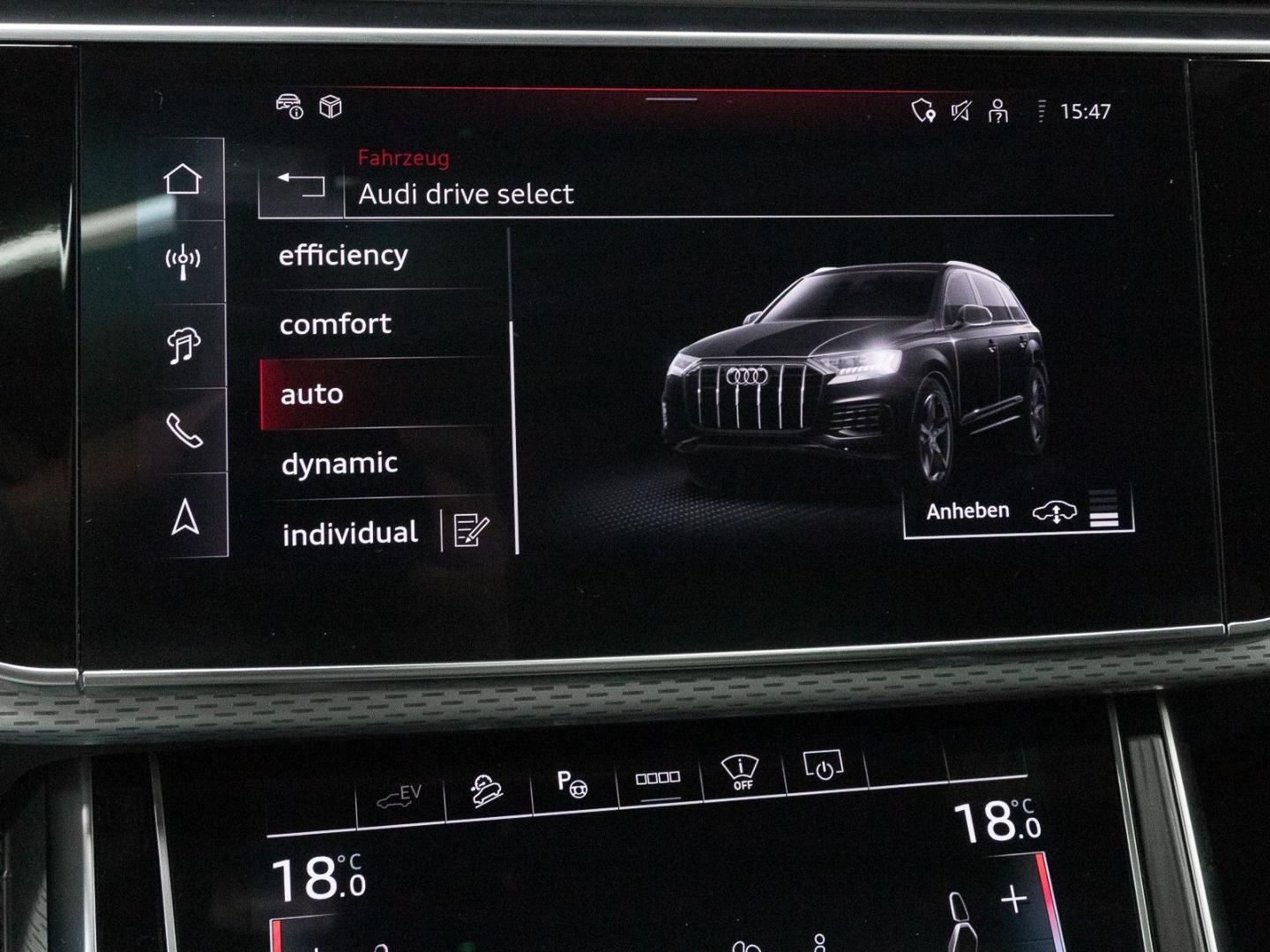 Image about Audi Q7 SUV TFSI e S line 55 TFSI e quattro tiptronic