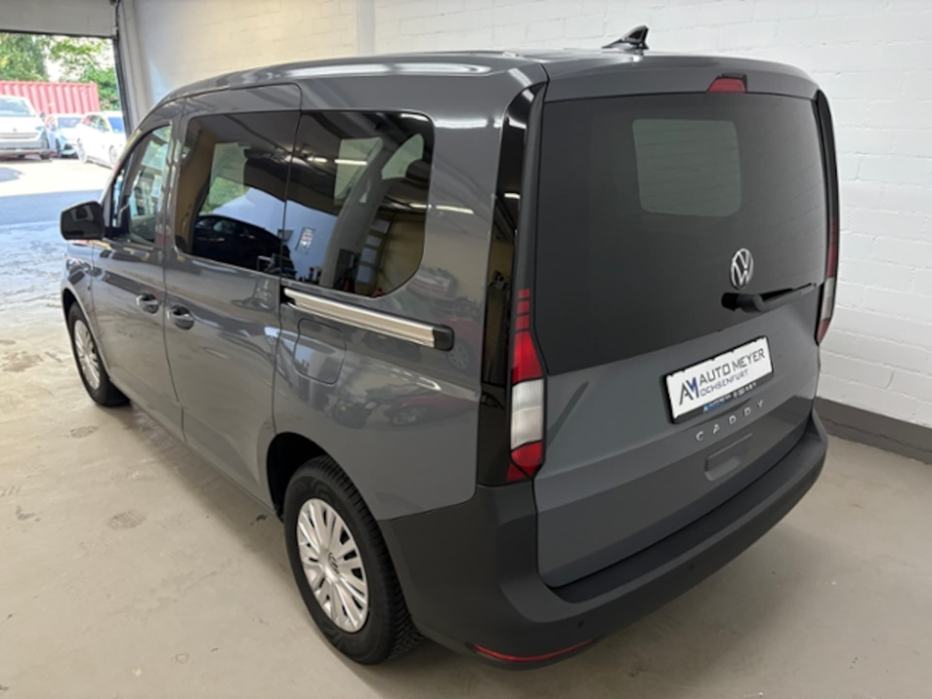 Volkswagen Caddy Basis-Modell