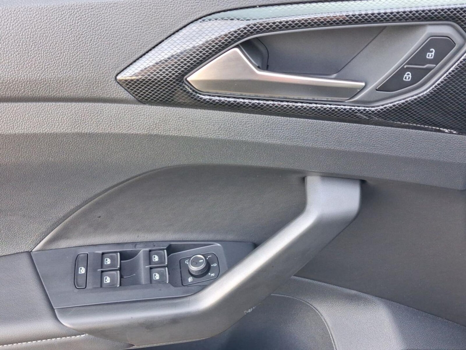 Volkswagen T-Cross – Bild 7