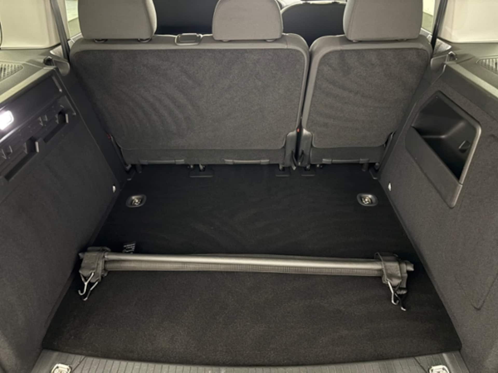 Volkswagen Caddy Basis-Modell