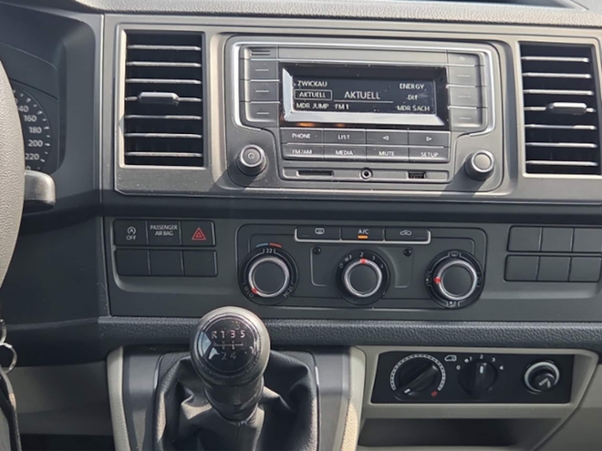 Volkswagen T6 Transporter Kombi kurzer Radstand