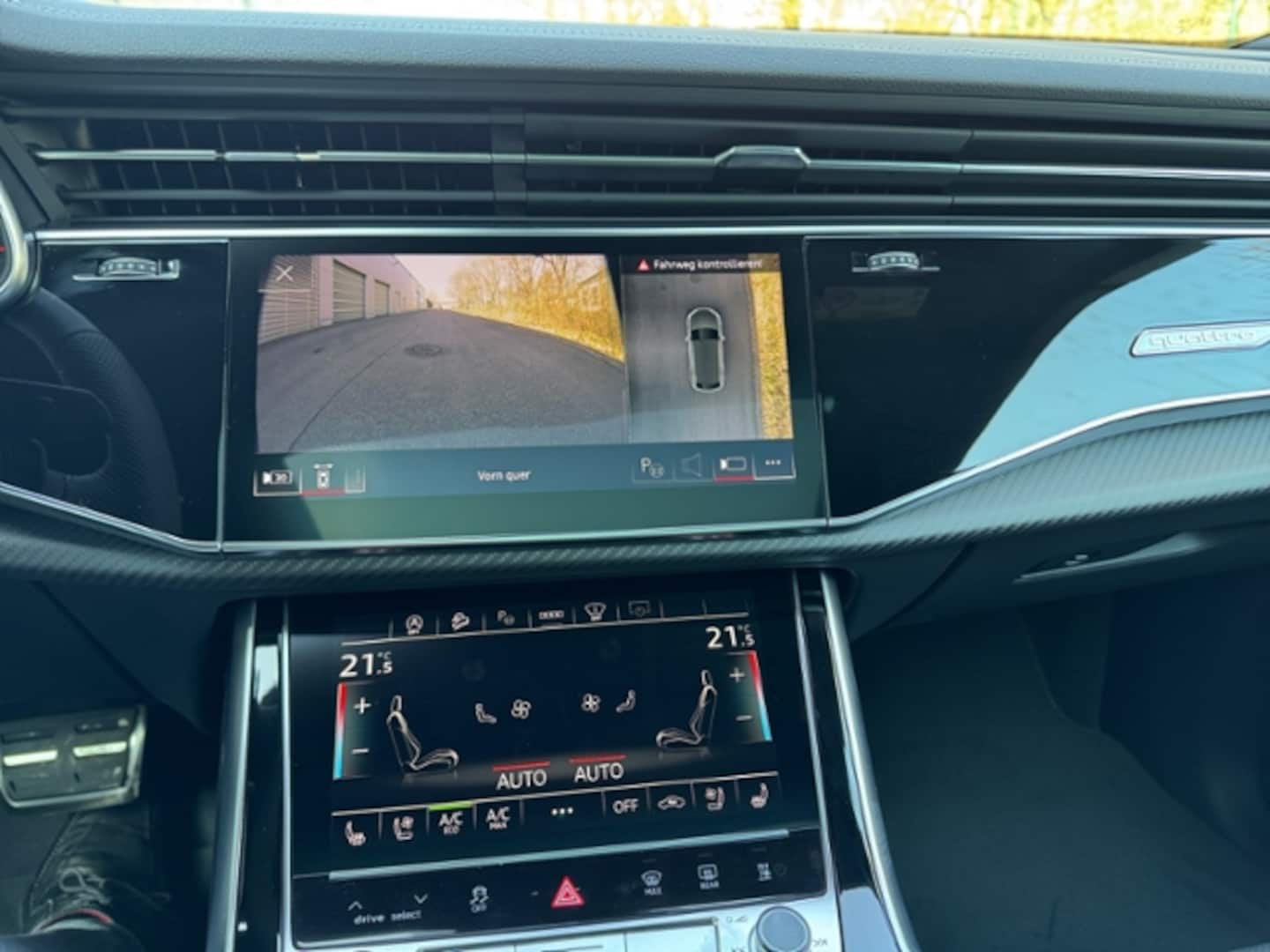 Bild über Audi Q8 SUV S line business TDI quattro 210 kW tiptronic - für weitere Informationen kontaktieren Sie den Audi Partner