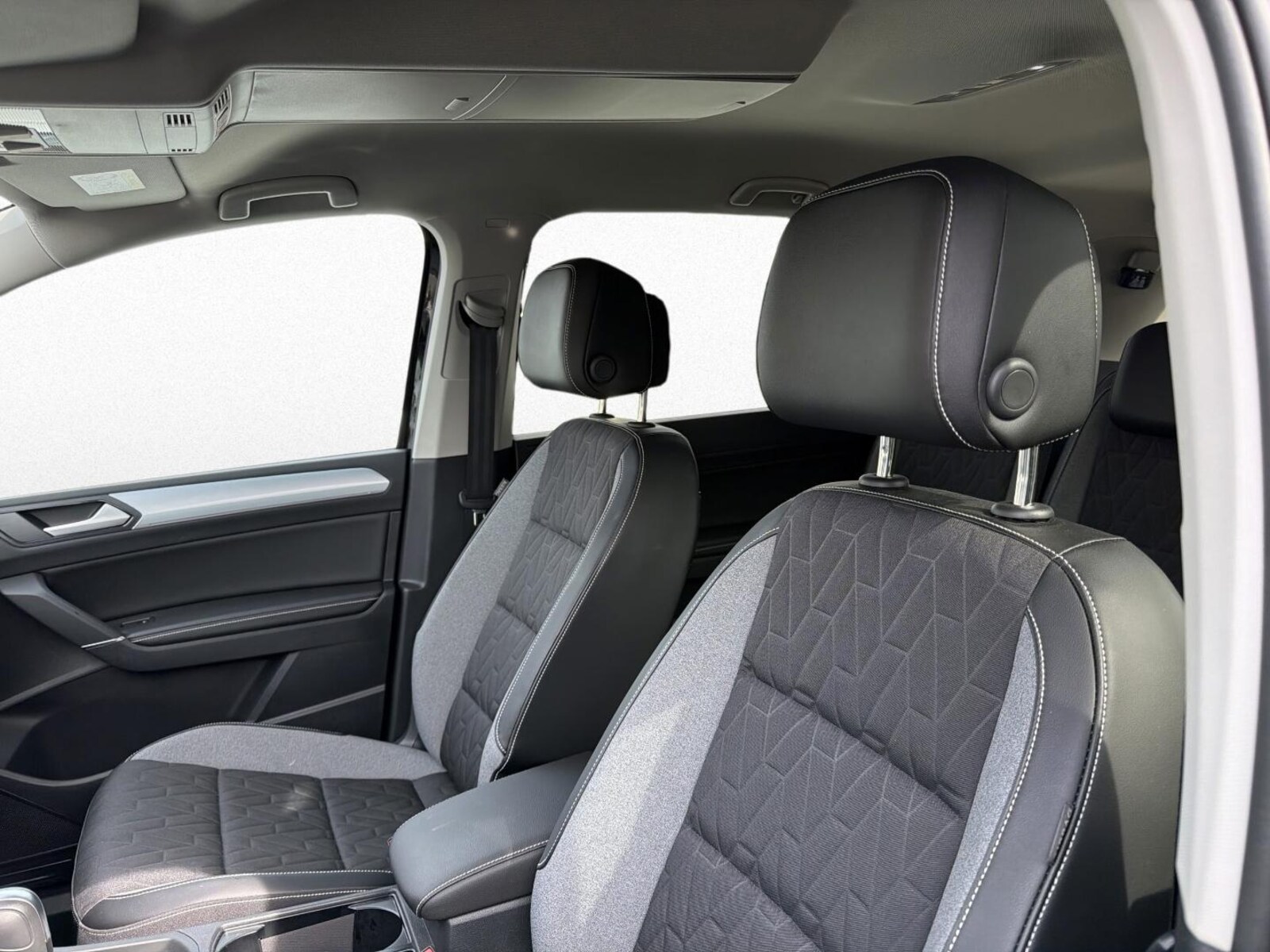 Volkswagen Touran – Bild 9