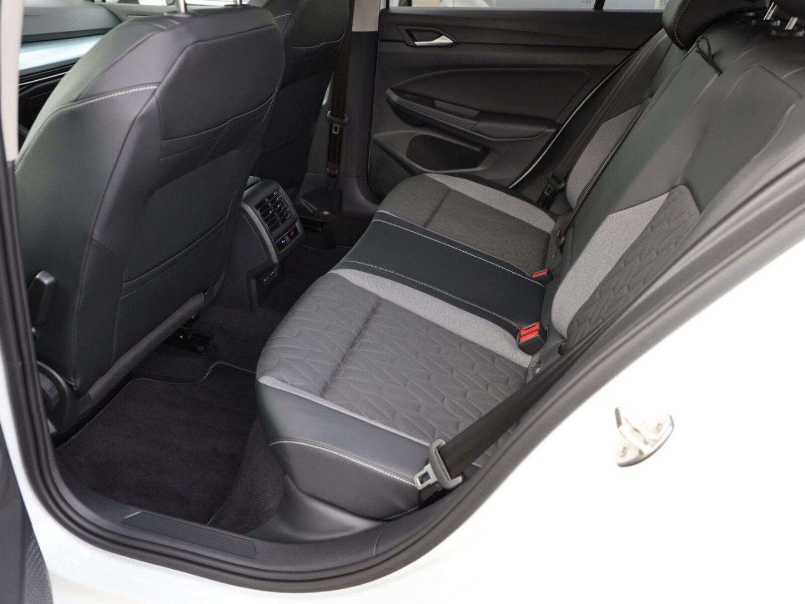 Volkswagen Golf – Bild 21