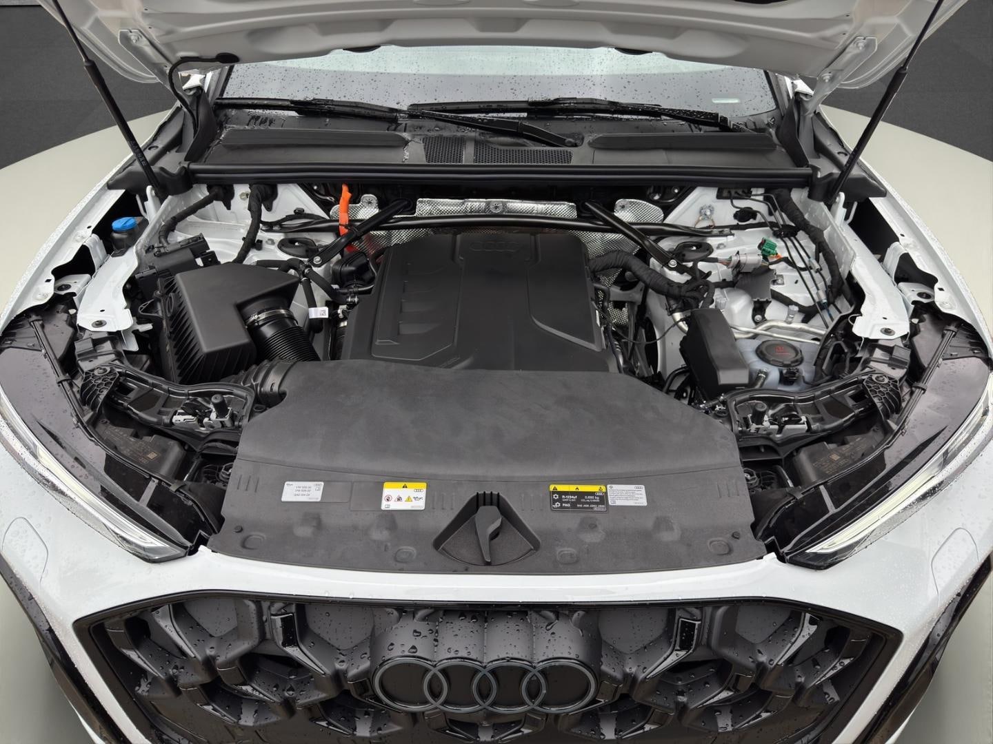Bild über Audi Q5 SUV e-hybrid e-hybrid quattro 220 kW S tronic - für weitere Informationen kontaktieren Sie den Audi Partner
