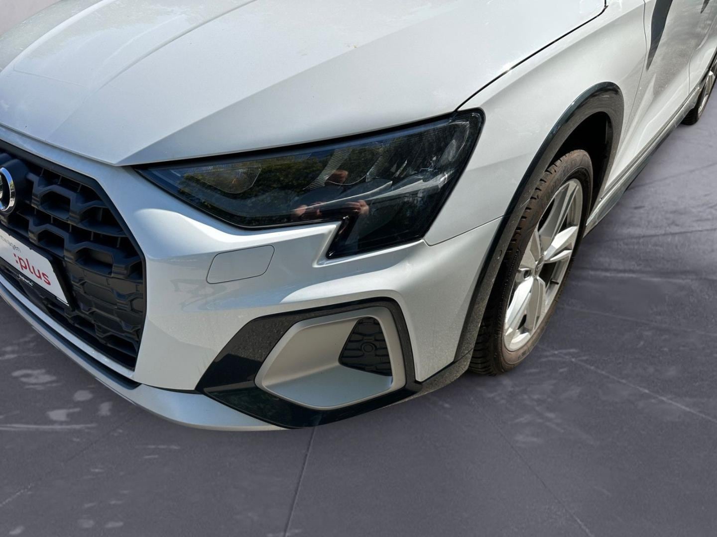 Bild über Audi A3 allstreet 35 TFSI S tronic - für weitere Informationen kontaktieren Sie den Audi Partner