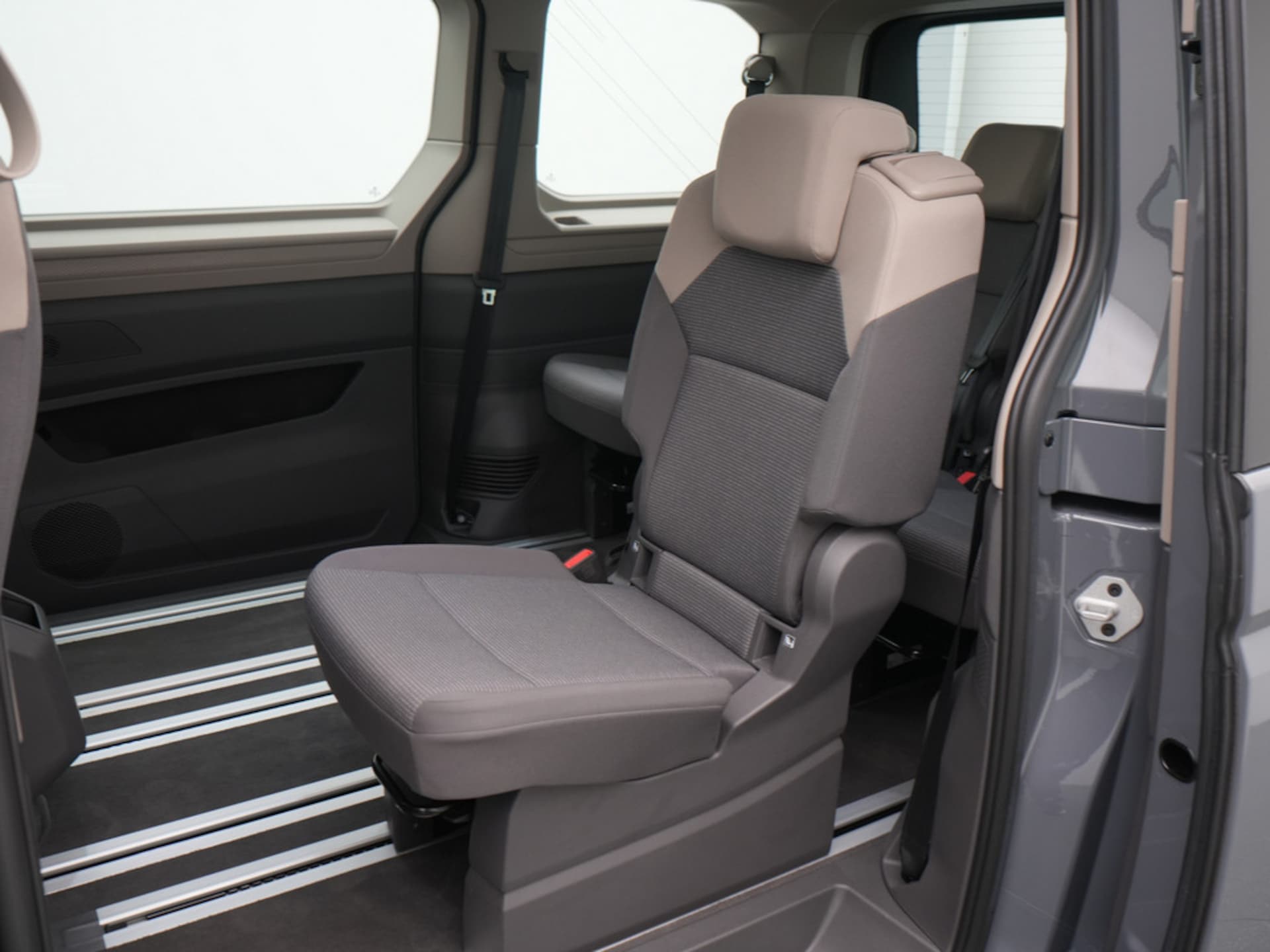Volkswagen Multivan Basis-Modell