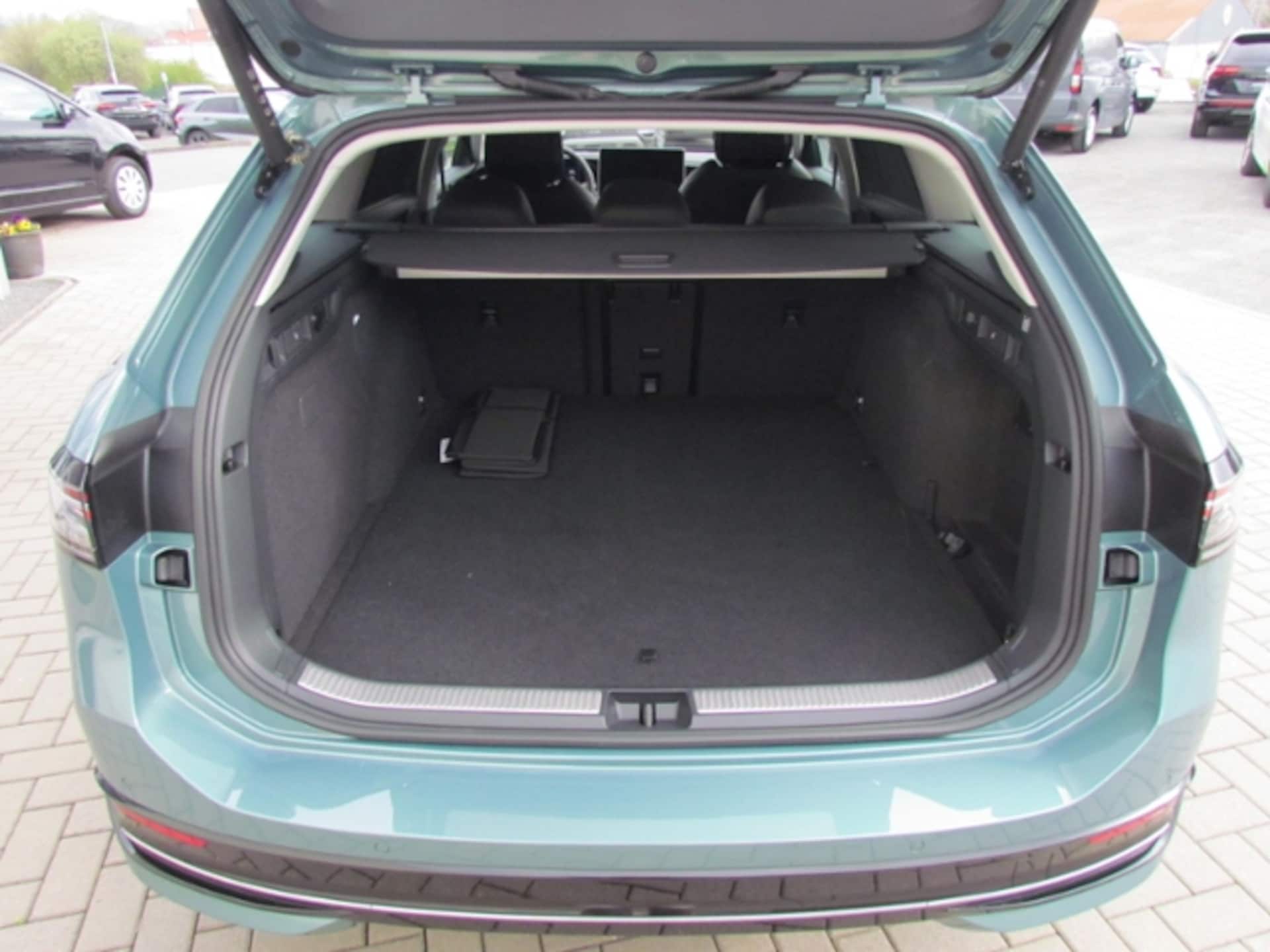 Volkswagen Passat Elegance