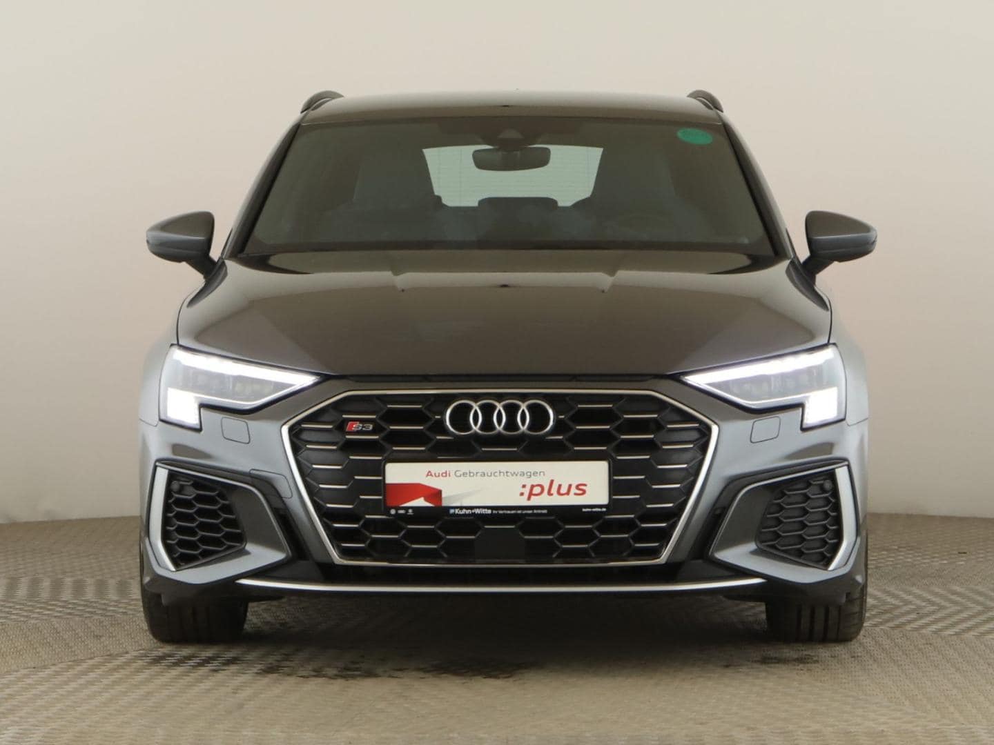 Bild über Audi S3 Sportback TFSI quattro S tronic - für weitere Informationen kontaktieren Sie den Audi Partner