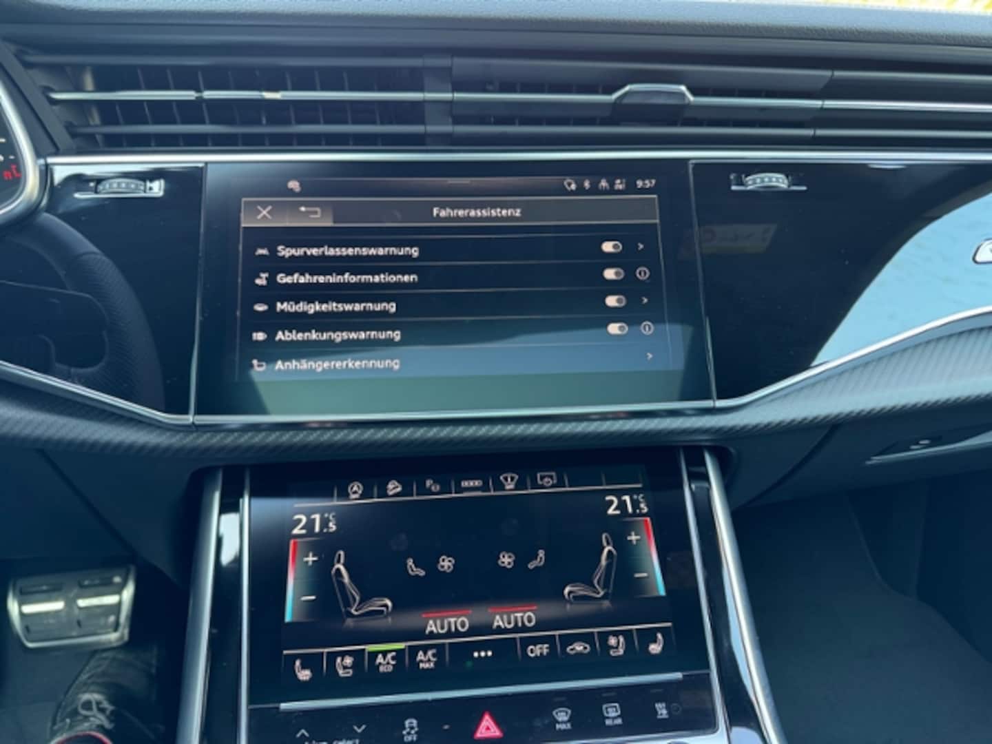 Bild über Audi Q8 SUV S line business TDI quattro 210 kW tiptronic - für weitere Informationen kontaktieren Sie den Audi Partner