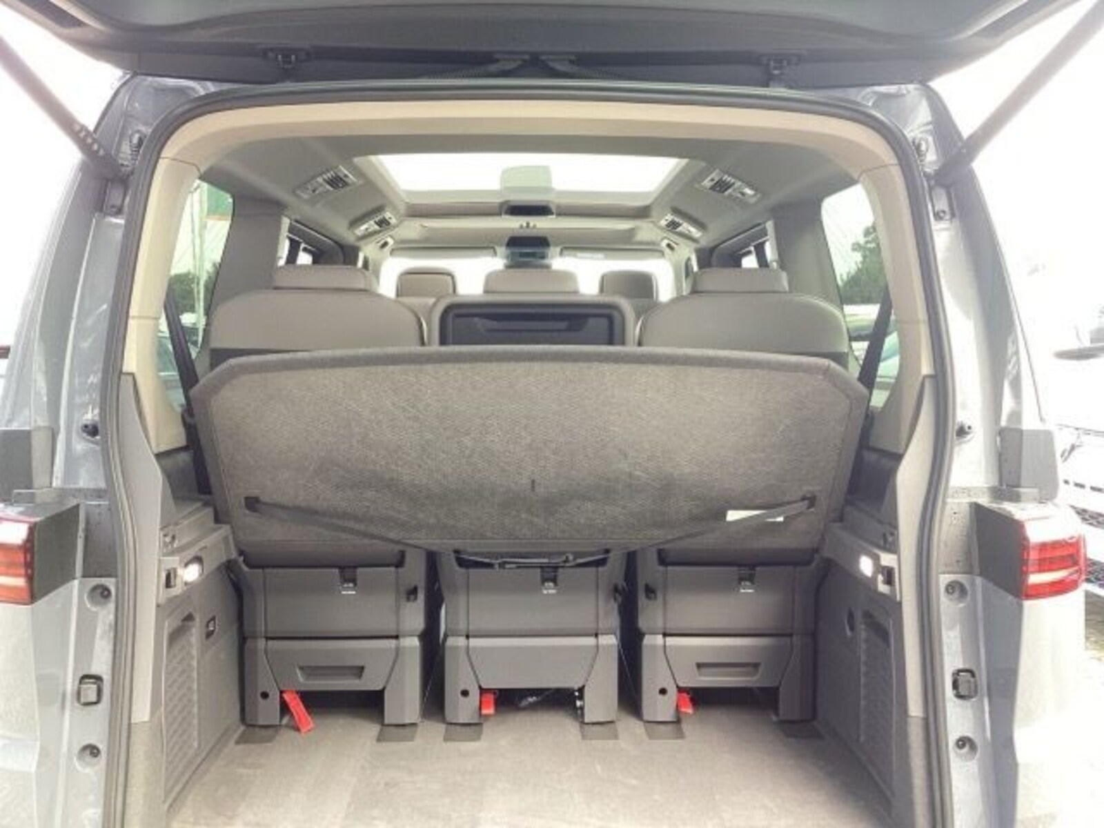 Volkswagen Multivan Langversion – Bild 14