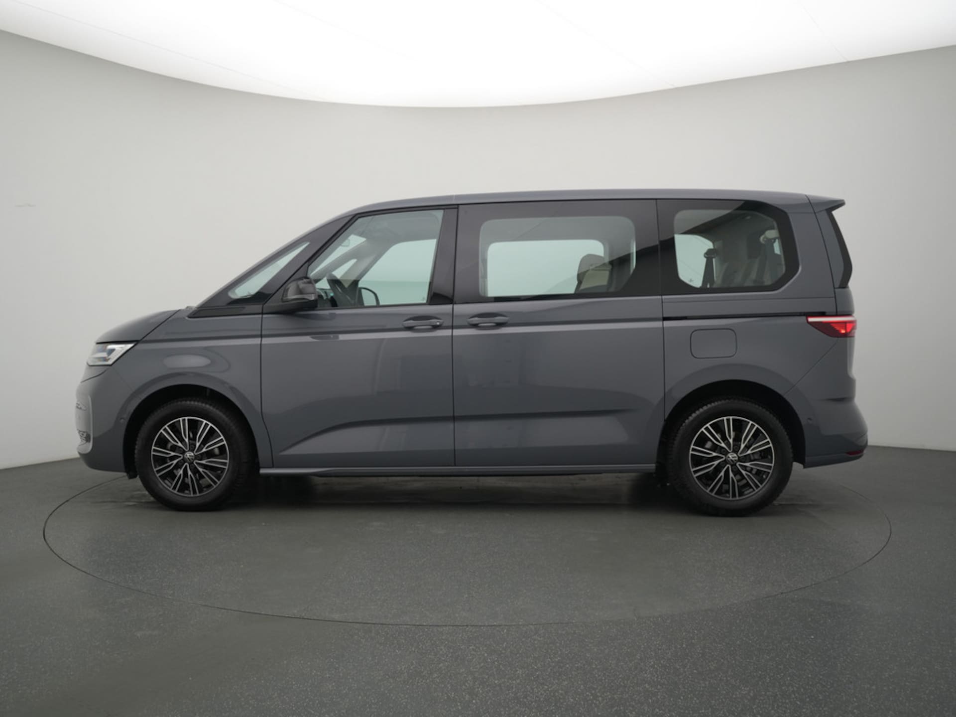 Volkswagen Multivan Basis-Modell