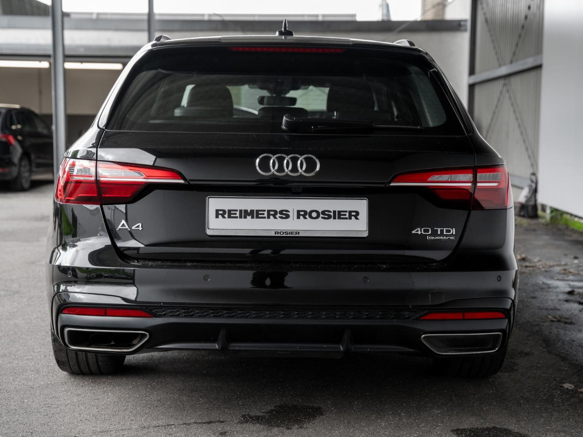 Audi A4 Avant S line