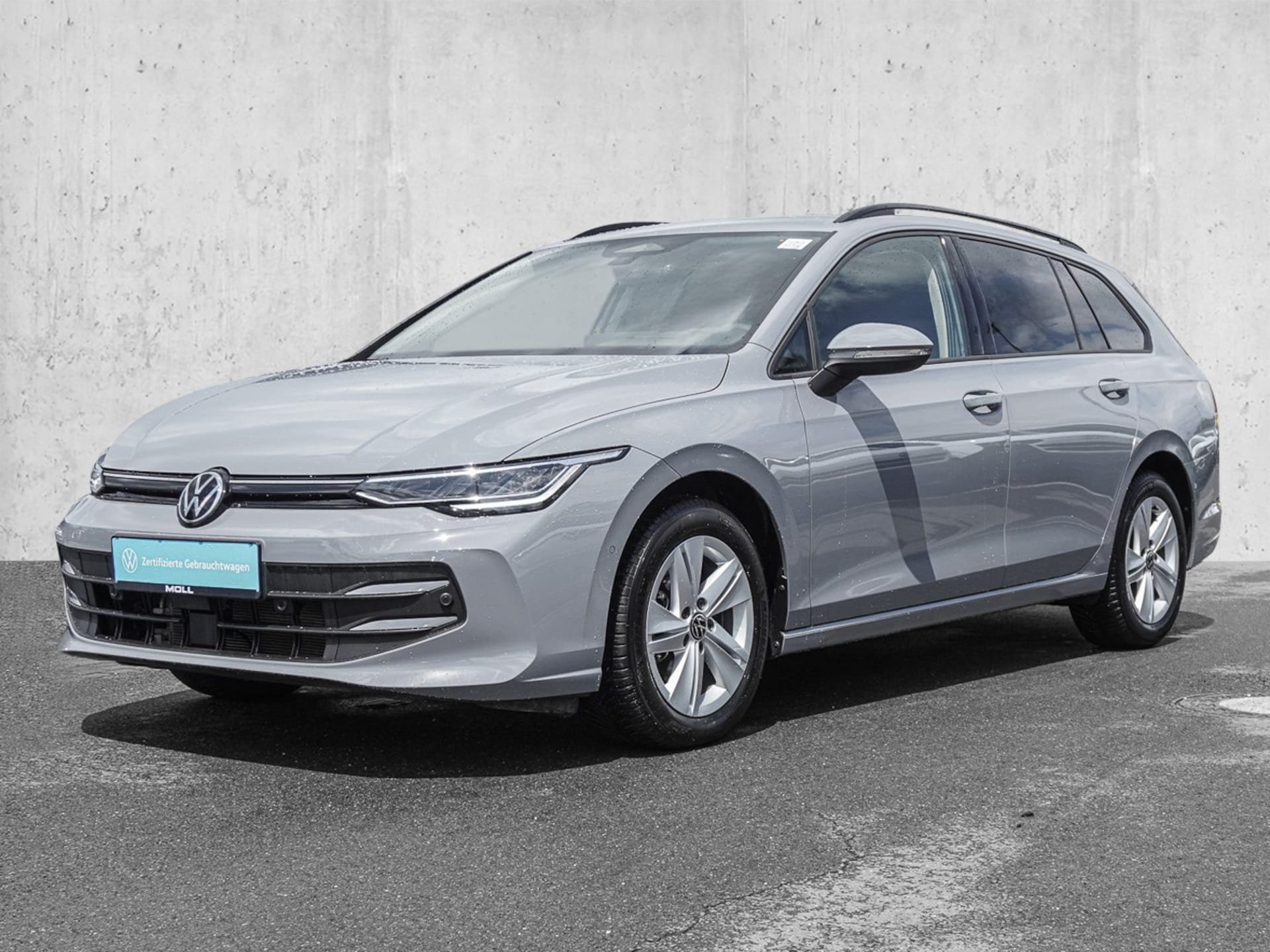 Volkswagen Golf Variant Life