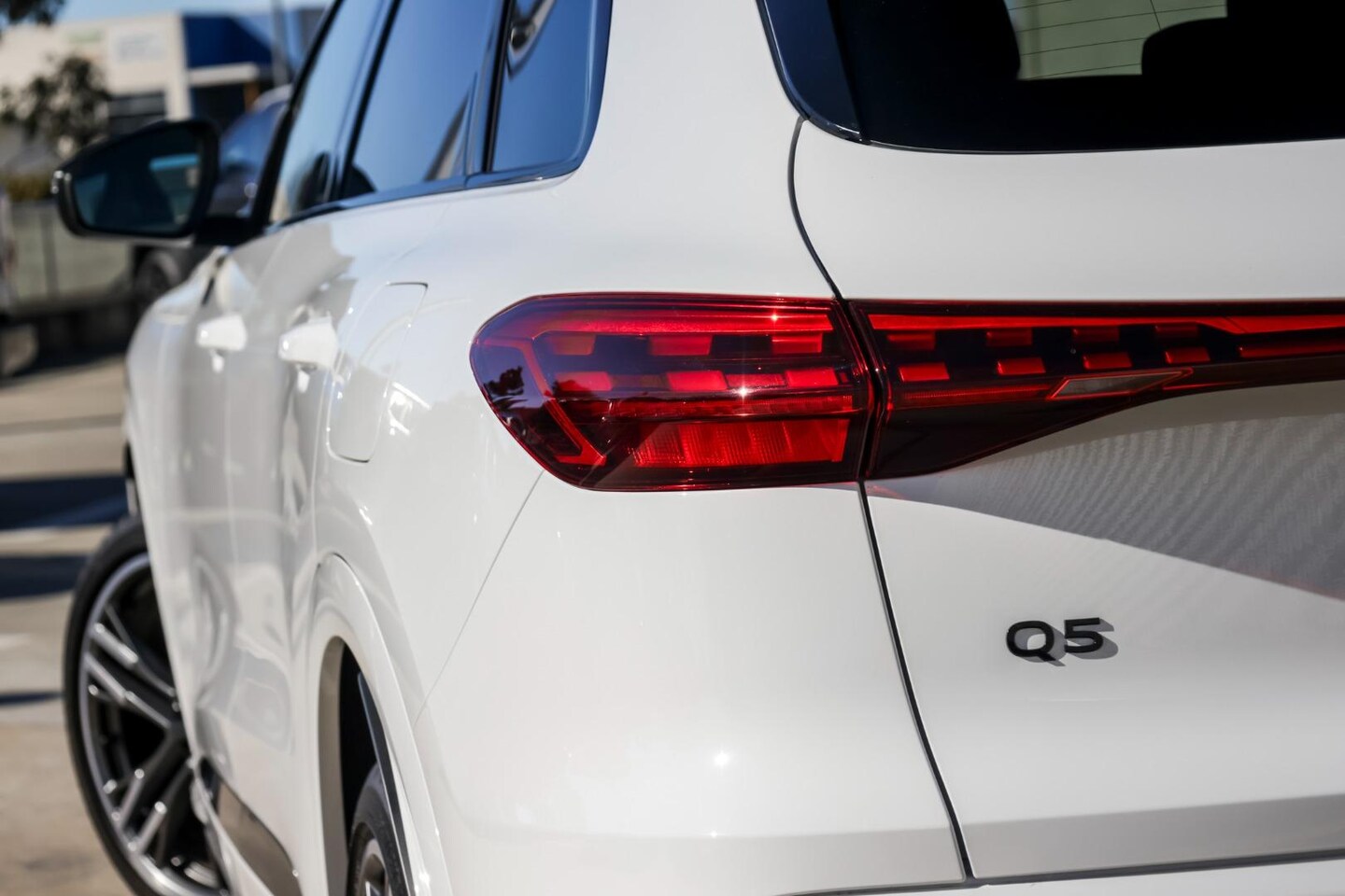 Image about Audi Q5 SUV e-hybrid quattro S tronic
