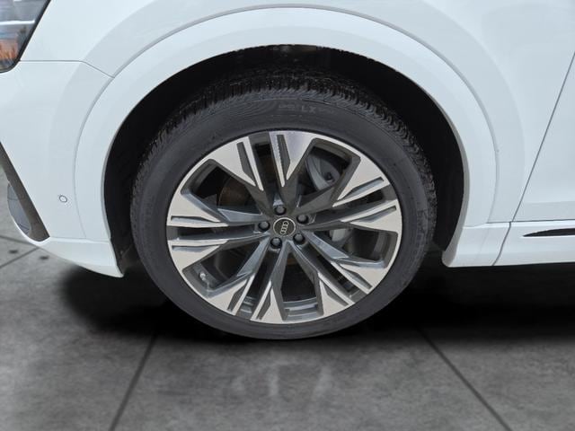 2026 Audi Q8 Premium Plus - Photo 29