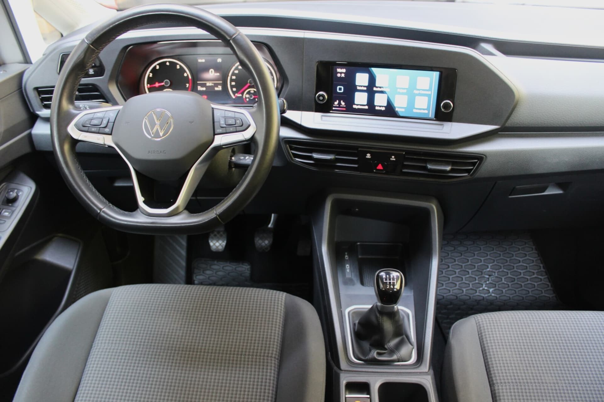 Volkswagen Caddy Model bazowy