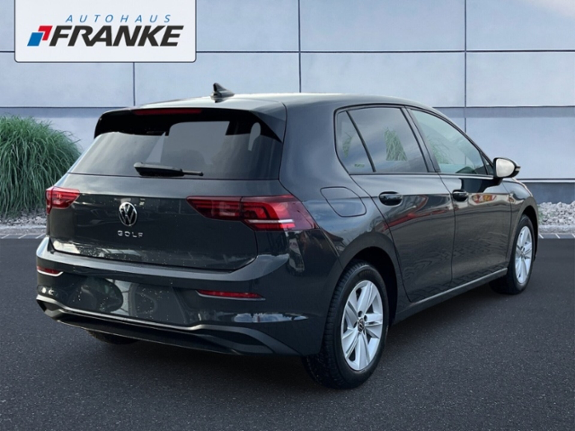 Volkswagen Golf Life
