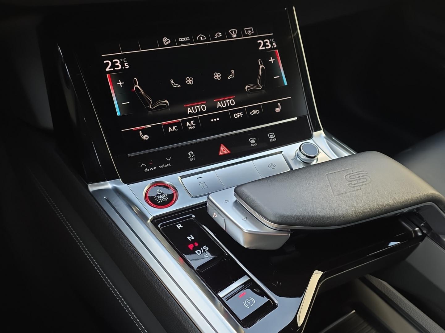 Image de Audi e-tron S Sportback e-tron S Sportback 370,00 kW - for more details contact your dealer