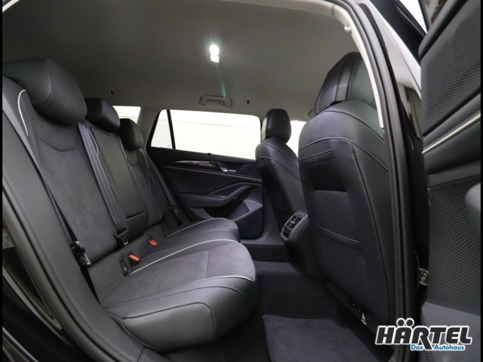 Volkswagen Passat – Bild 7