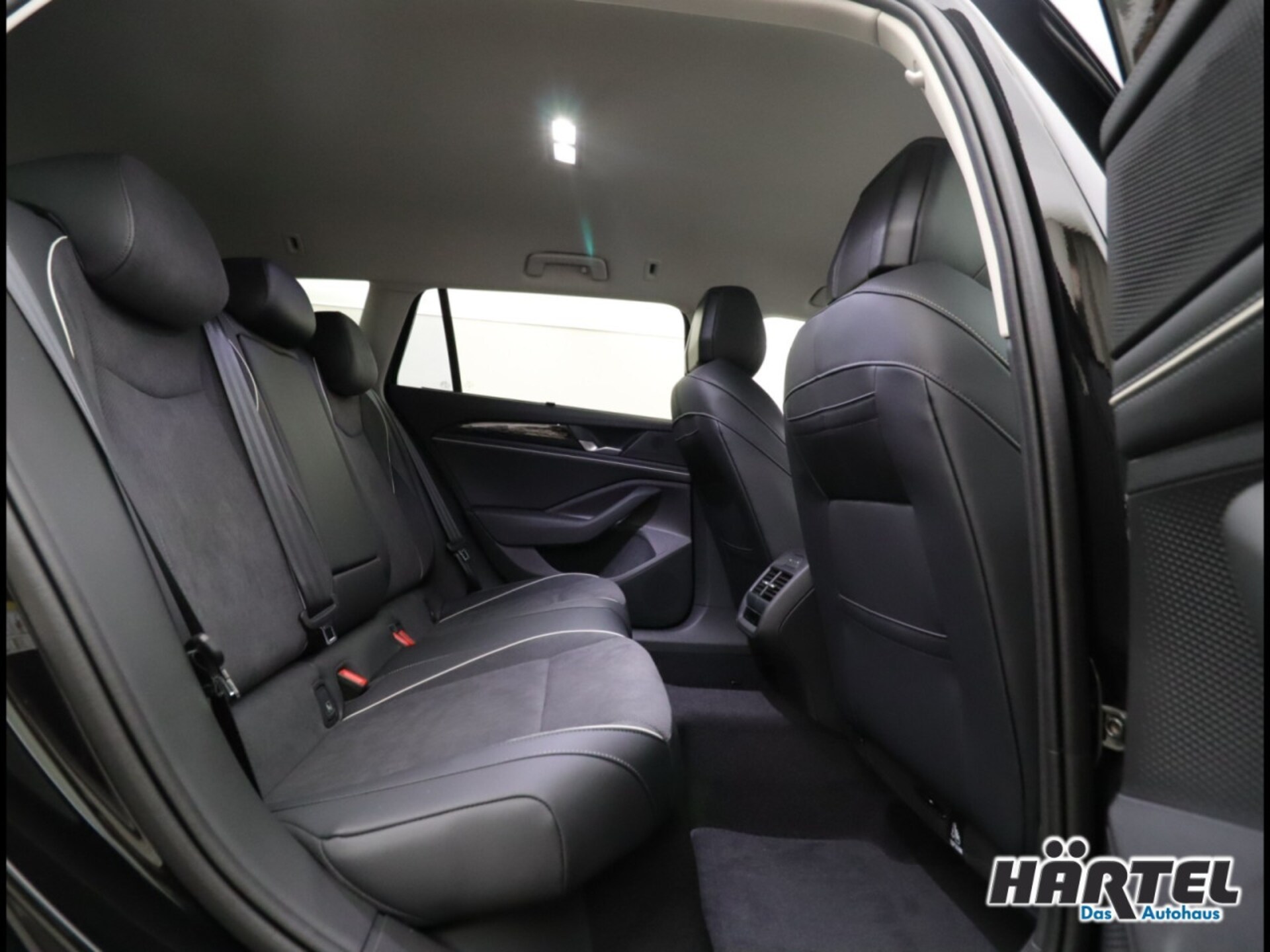 Volkswagen Passat Elegance