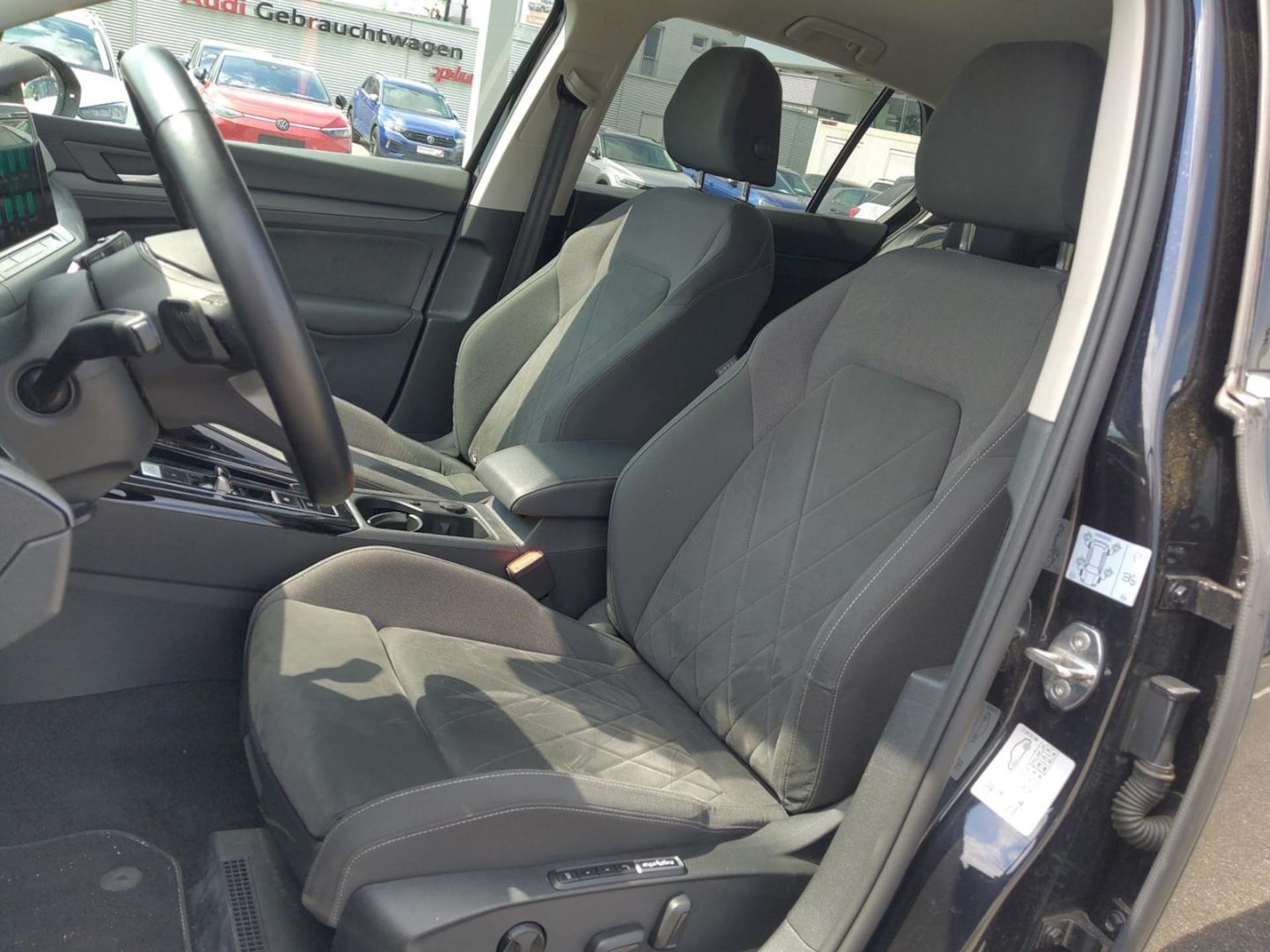 Volkswagen Golf Style