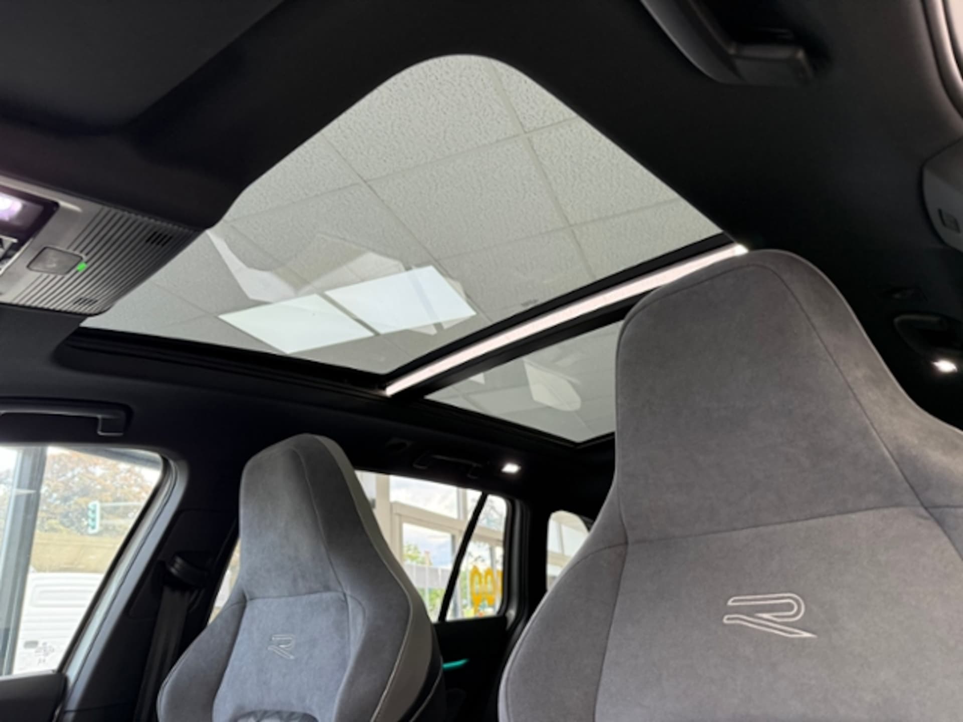 Volkswagen Golf Variant R-Line
